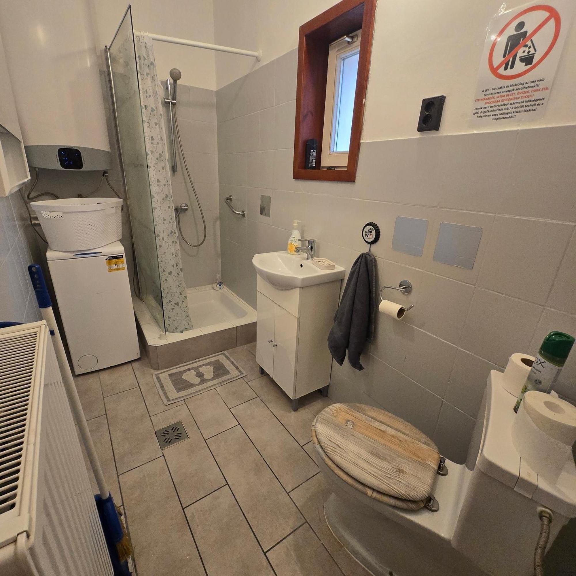 Orsi Apartman / vendegház Kecskemét Exterior foto